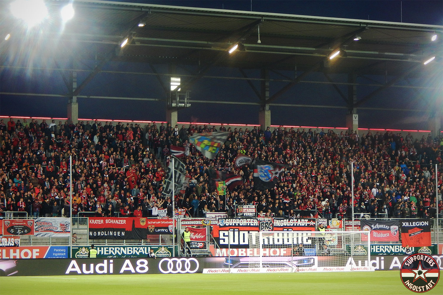 FC Ingolstadt - FC Heidenheim 20.10.2017 fci fch supporters ingolstadt südtribüne ultras fans fußball